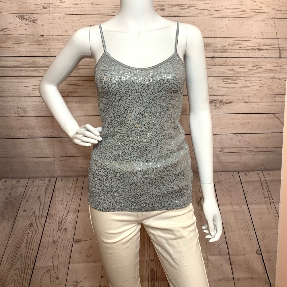 🌸Express Sequin Top